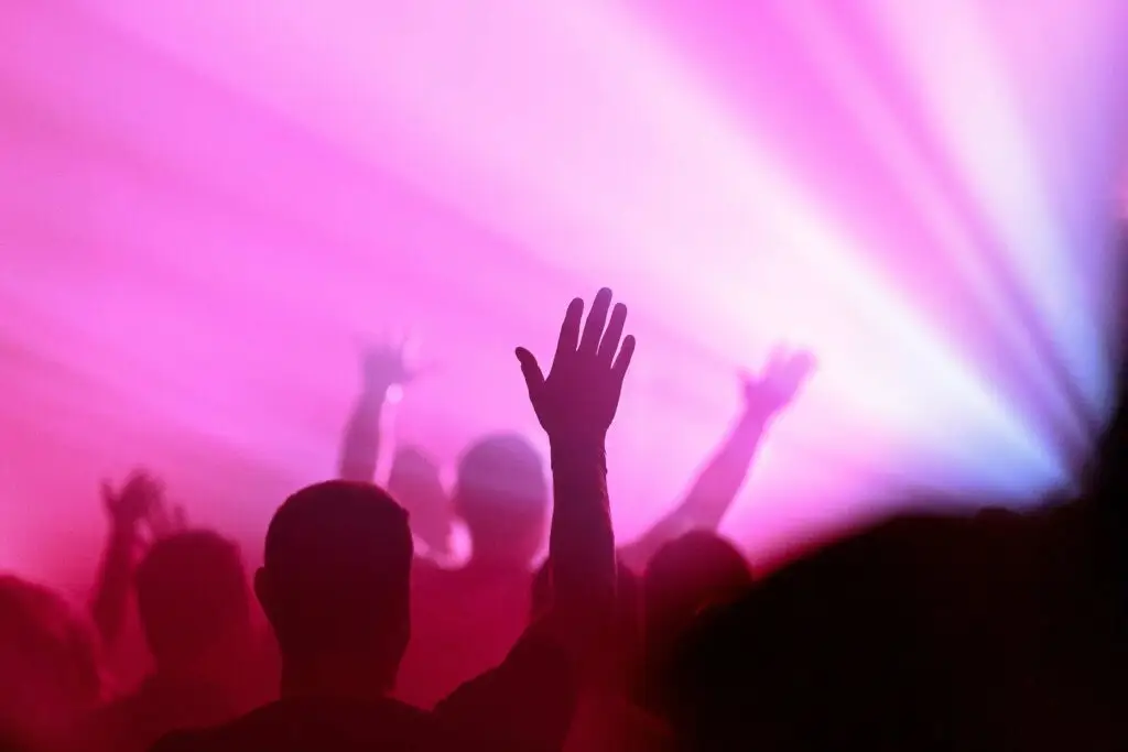 no raised hands as shown in an altar call