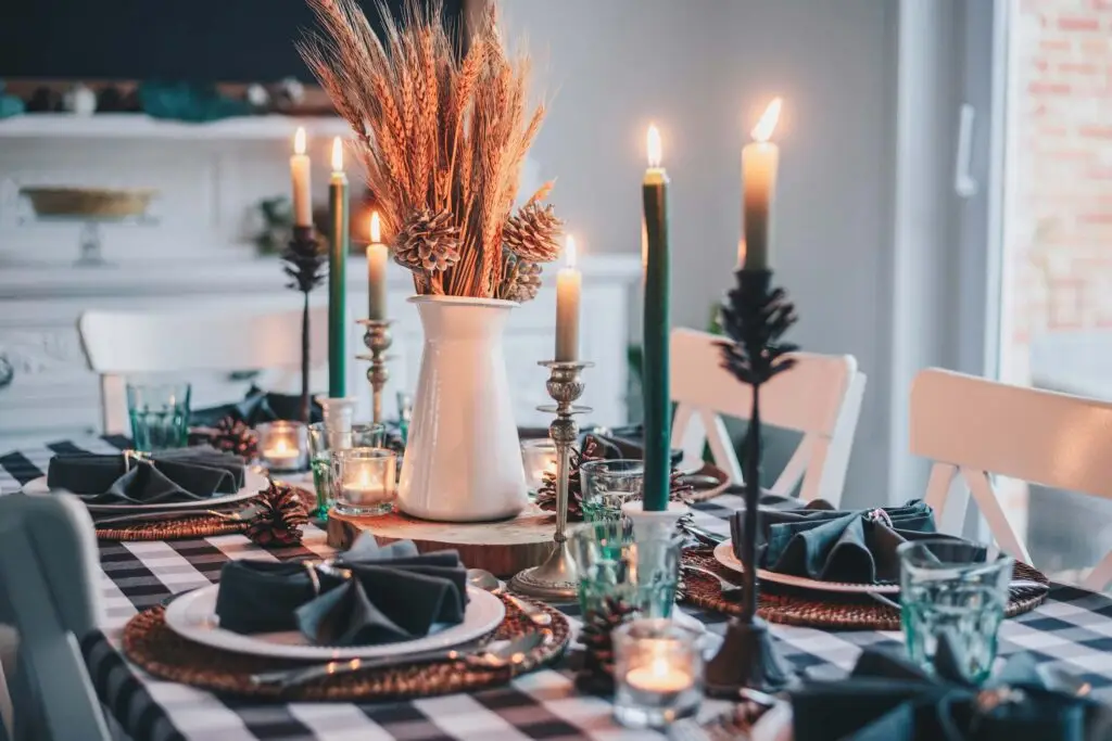 How to Gospelize a Friendsgiving